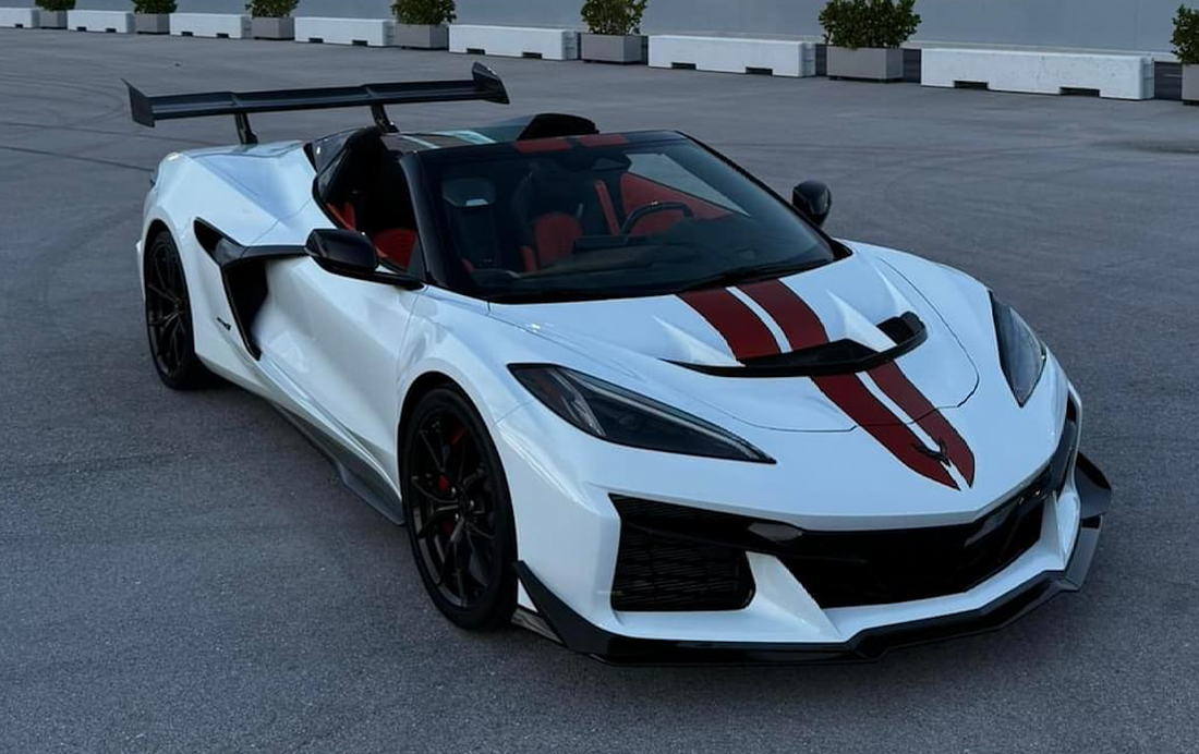 🏎️ New Arrival: C8 Corvette Carbon Fiber ZR1 Hood &amp; Rear Wing! 🏁