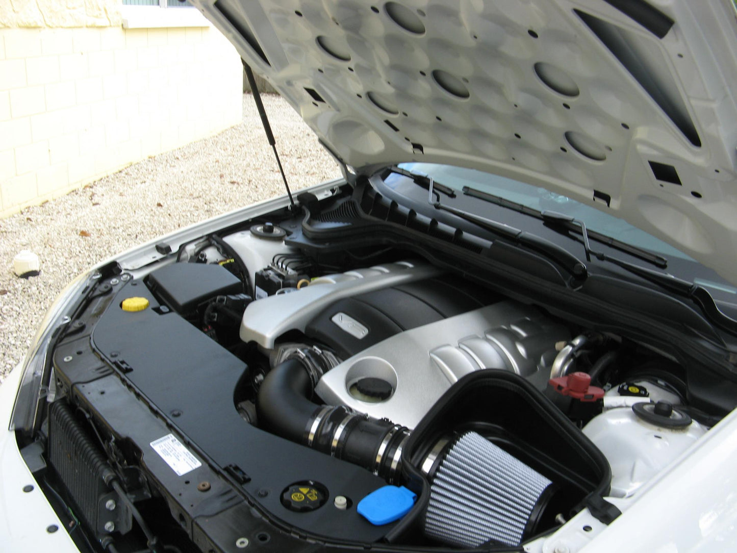 2011 - 13 Chevy Caprice Roto-Fab Cold Air Intake w/ Dry Filter