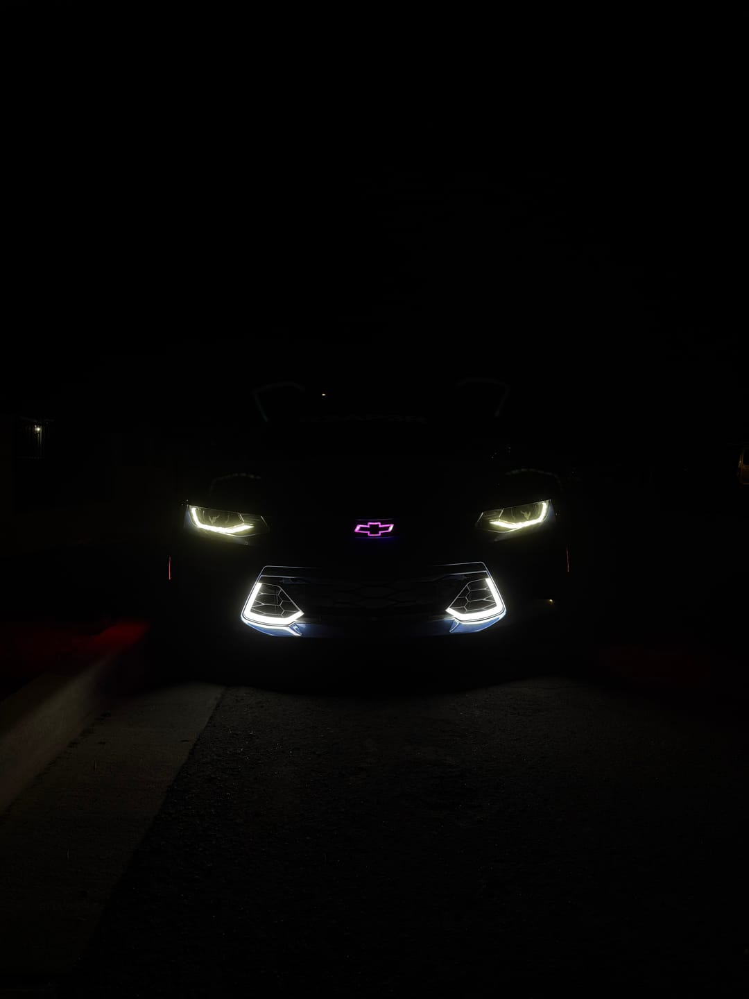 2016 - 24 Camaro Front RGB Flow Glowtie Emblem