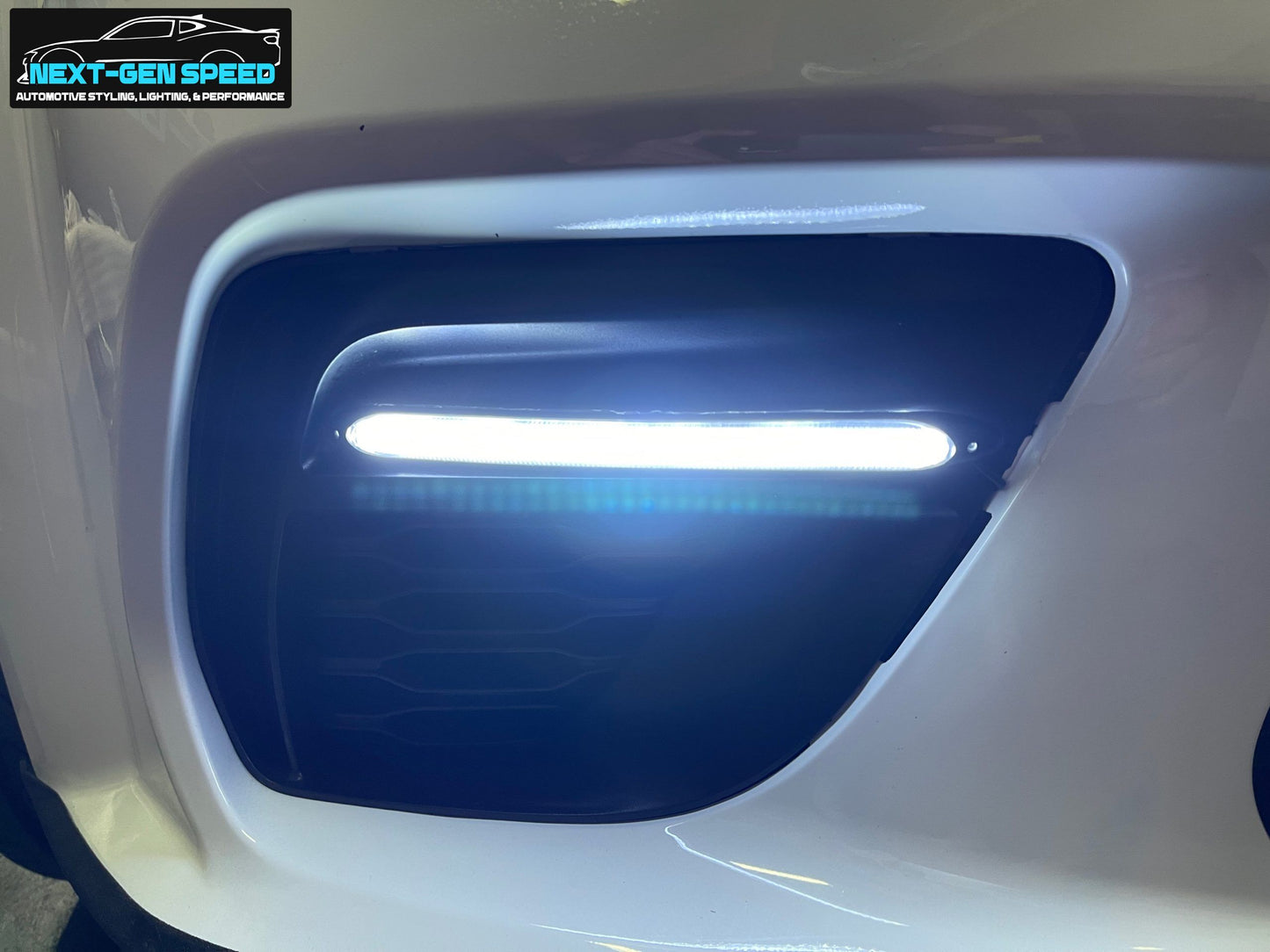 Dodge Charger / Chrysler 300 Front LED DRL Fog Lights