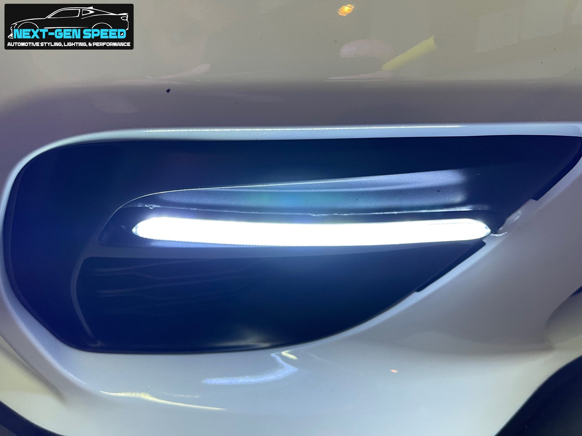 Dodge Charger / Chrysler 300 Front LED DRL Fog Lights