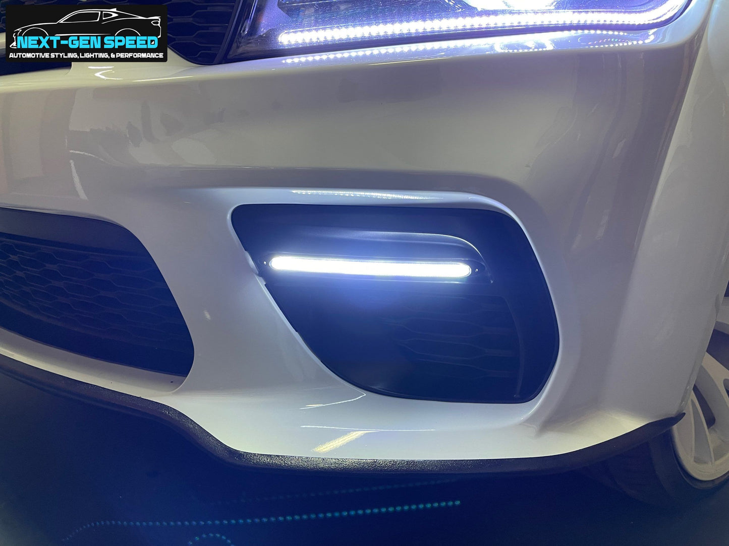 Dodge Charger / Chrysler 300 Front LED DRL Fog Lights