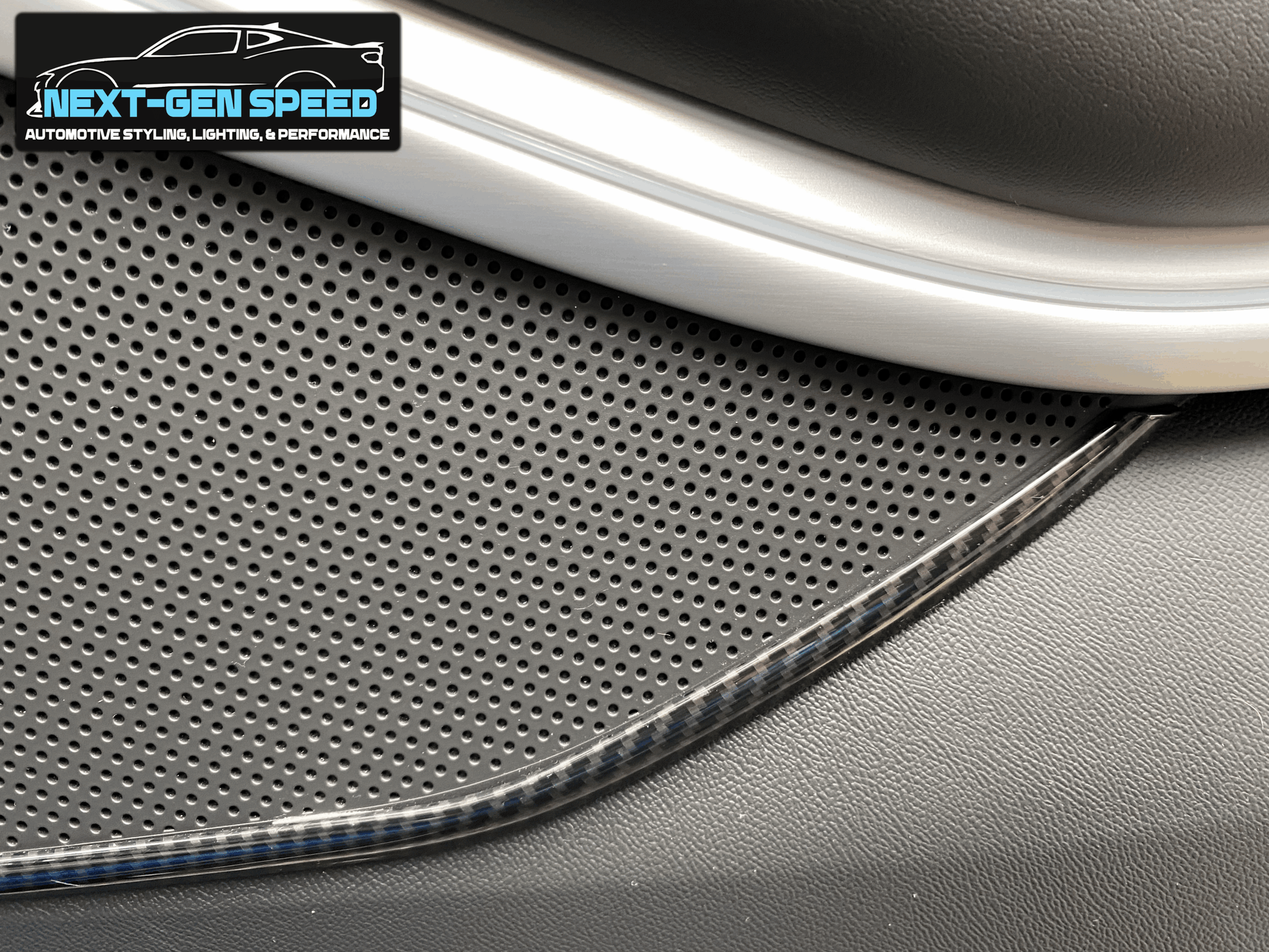 2016 - 24 Camaro Carbon Fiber/Colored Speaker Door Trim | Carbon Fiber / Red