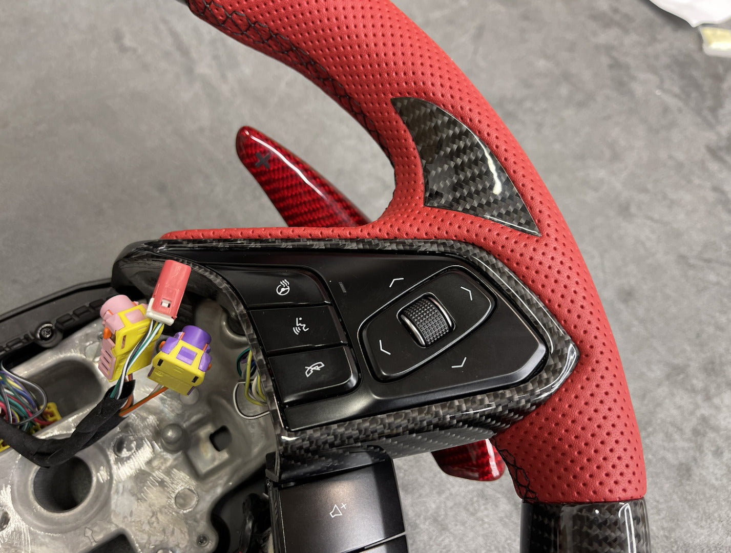 C8 Corvette Stingray / Z06 Carbon Fiber LED Steering Wheel (Complete/Heated) | Next-Gen Carbon