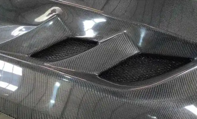2014 - 19 C7 Corvette Carbon Fiber XT Vented Hood with Glass Window