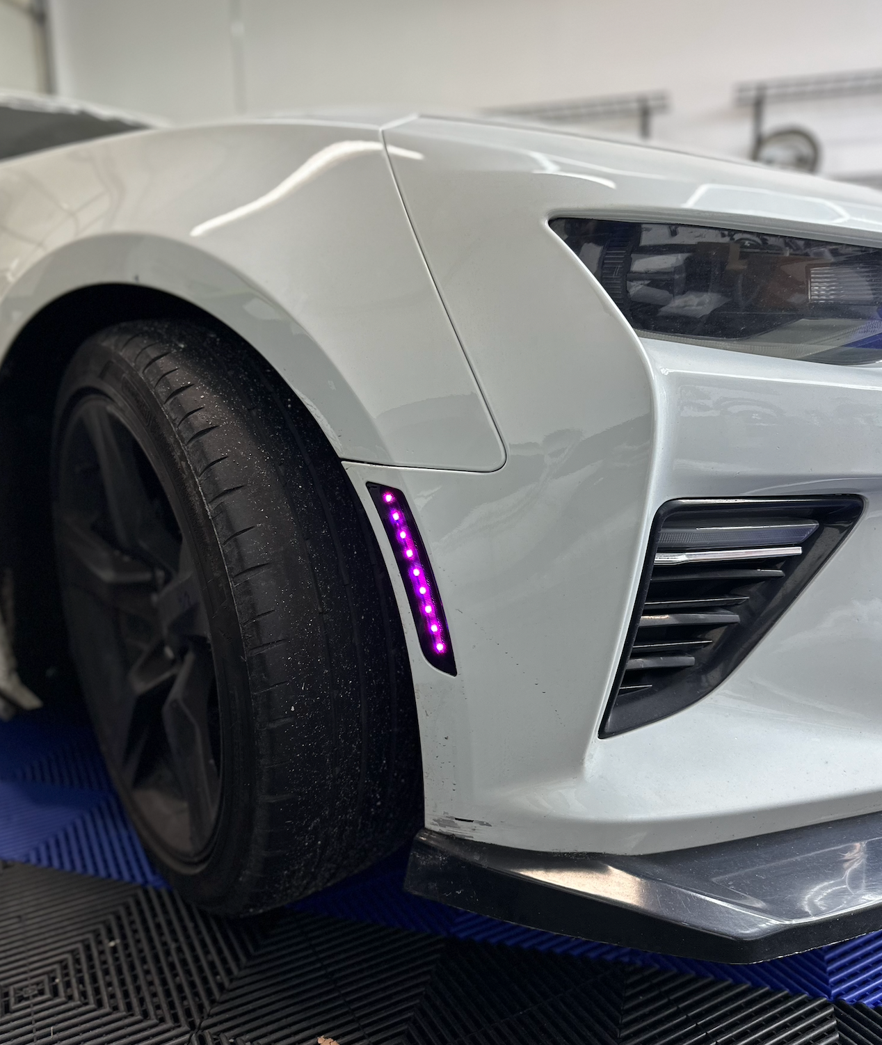 2016 - 24 Camaro Smoked LED RGB/Flow Side Marker Lights | Color Changing