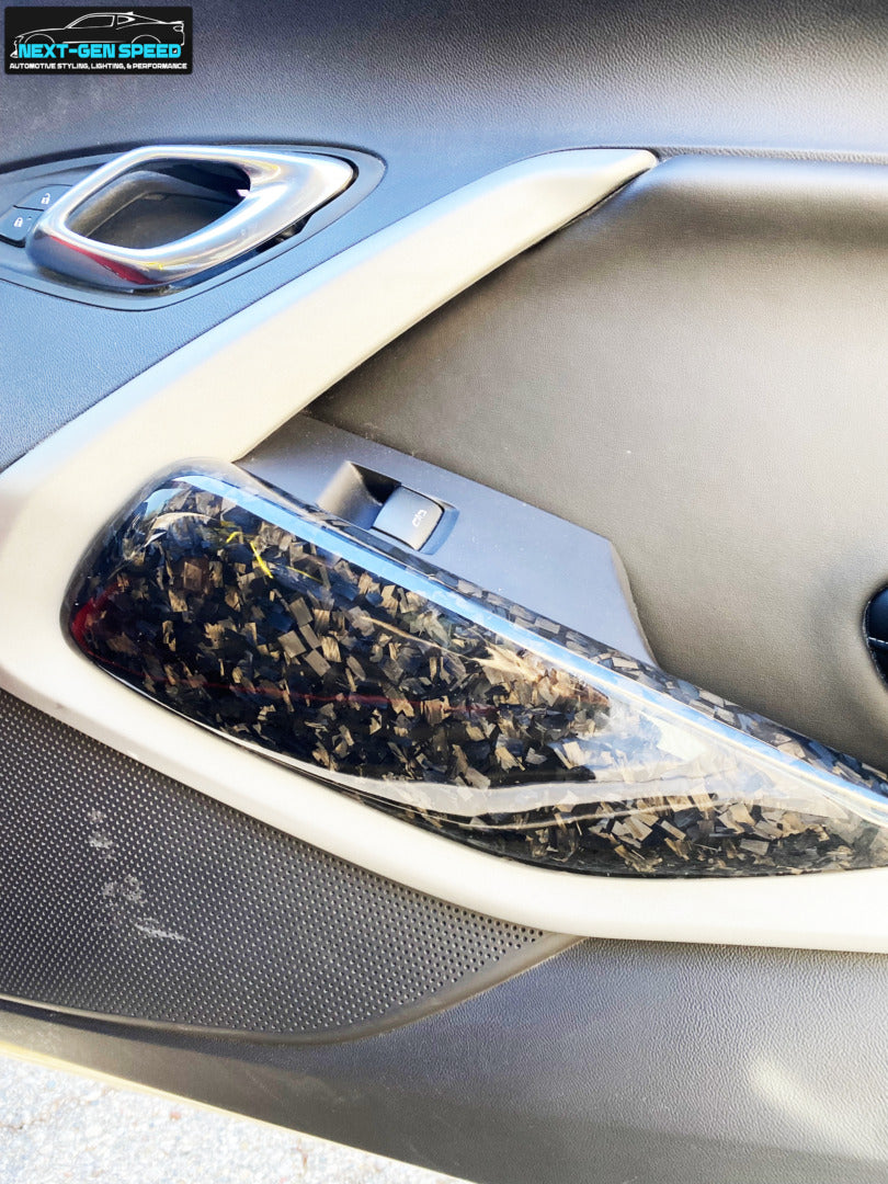 2016 - 24 Camaro Forged Carbon Door/Console Knee Pads Kit | Next-Gen Carbon