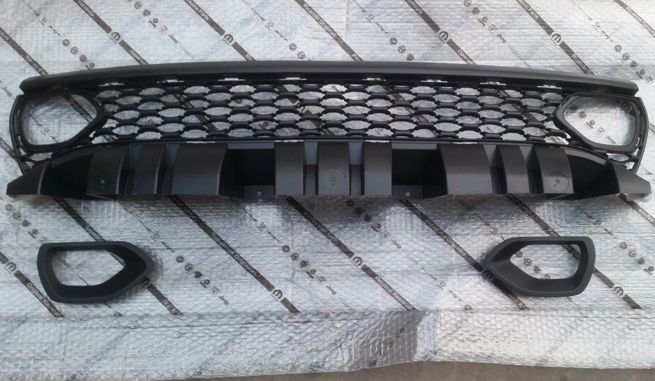 2015 - 24 Charger SRT Front Snorkel Grille