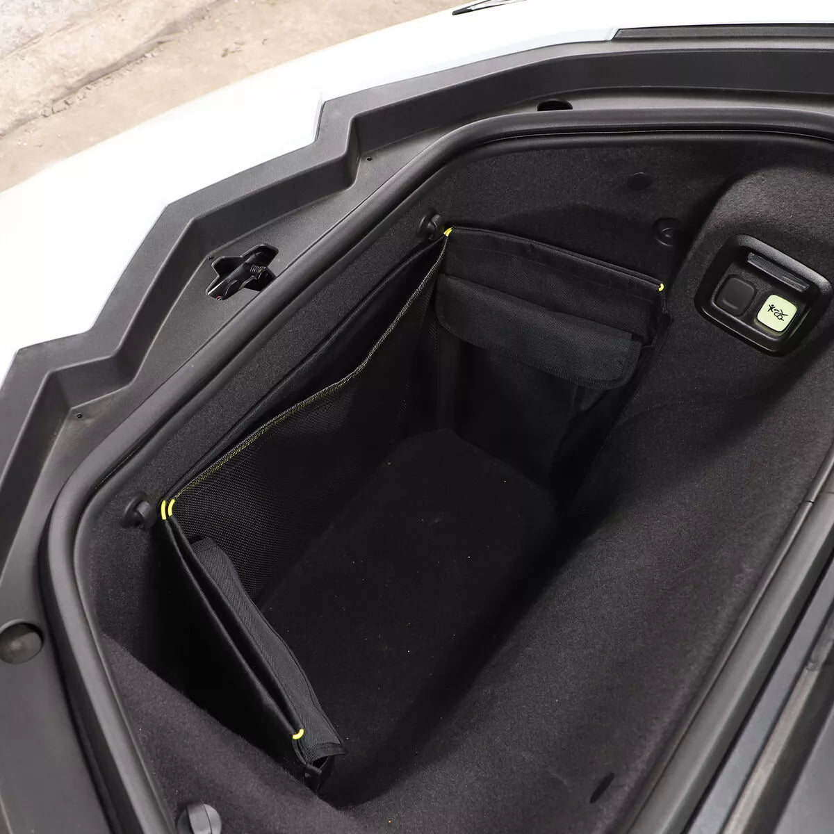 C8 Corvette Front Trunk Storage Net Organizer