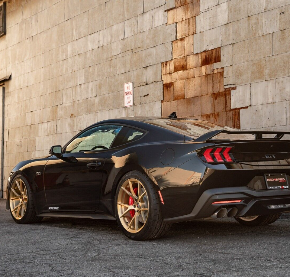 2015-24 Mustang 20'' Project 6GR Ten Spoke Black Staggered Concave Wheels